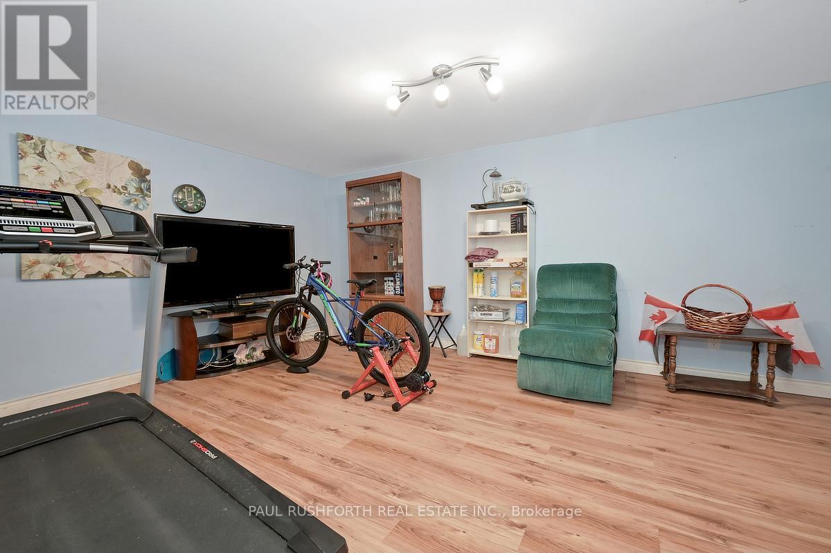 25 SEABROOKE DRIVE - 22