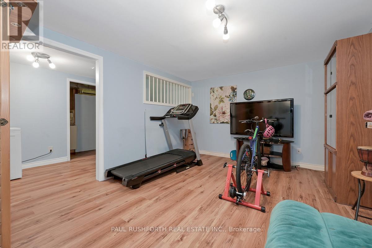 25 SEABROOKE DRIVE - 23