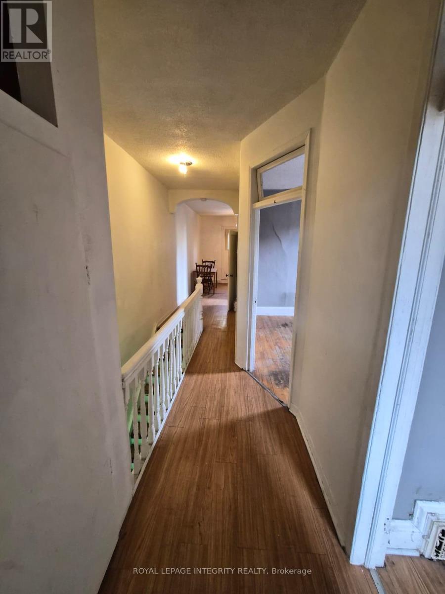 604-606 SOMERSET STREET W - 14