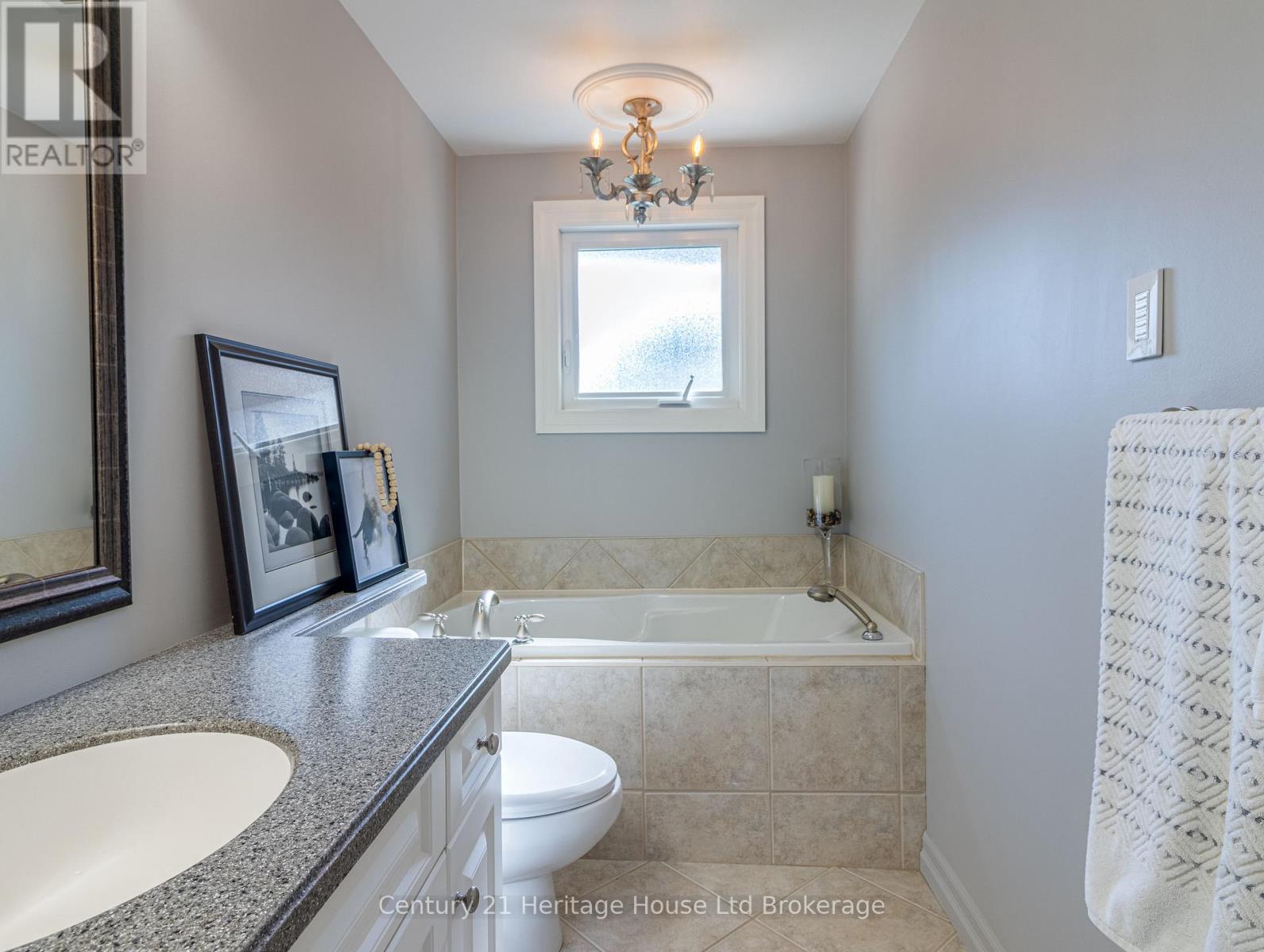 11 MILLARD STREET - 29