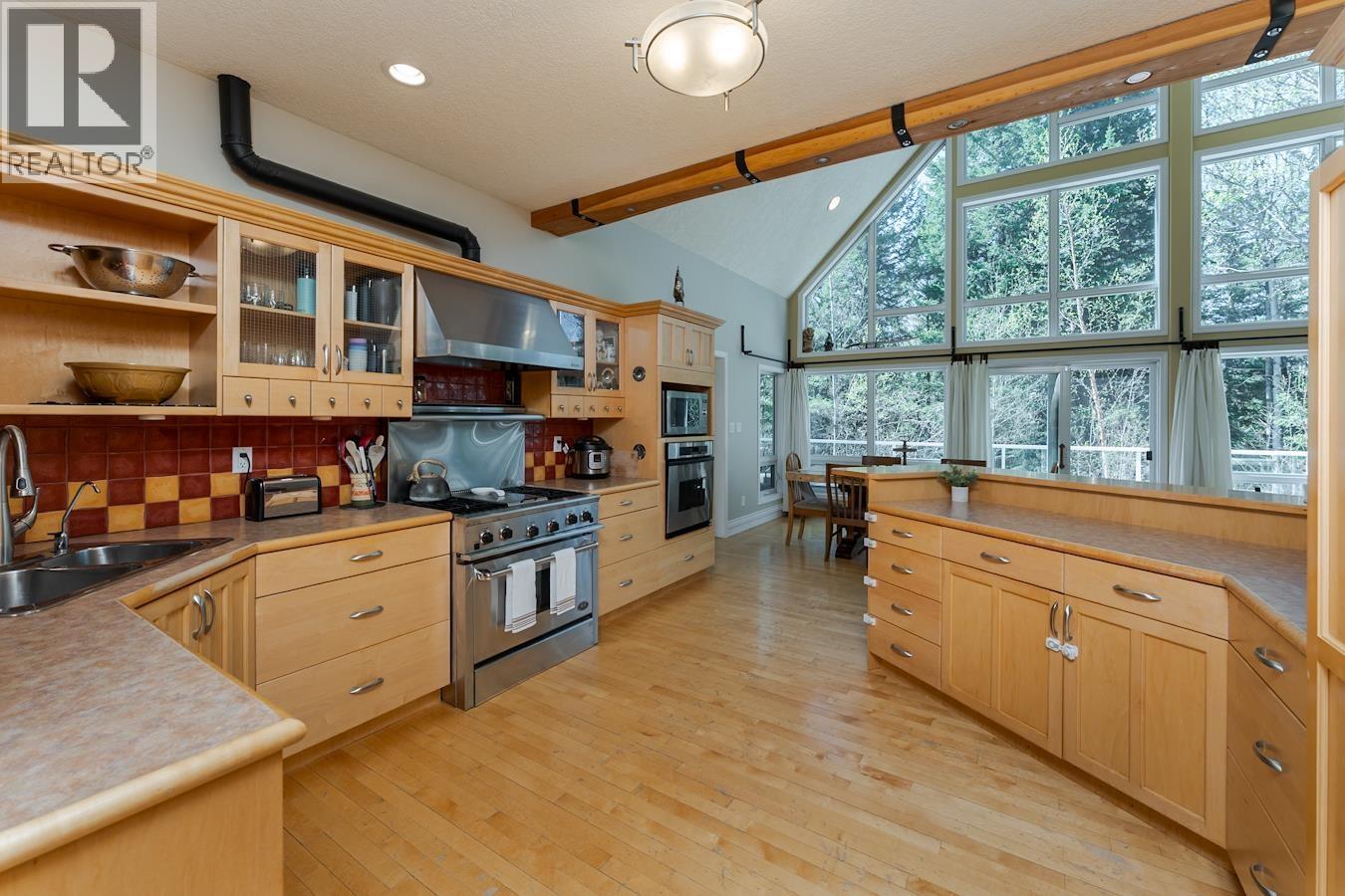 Photo 9 of 41 — 13800 BIG FIR ROAD · Prince George, BC