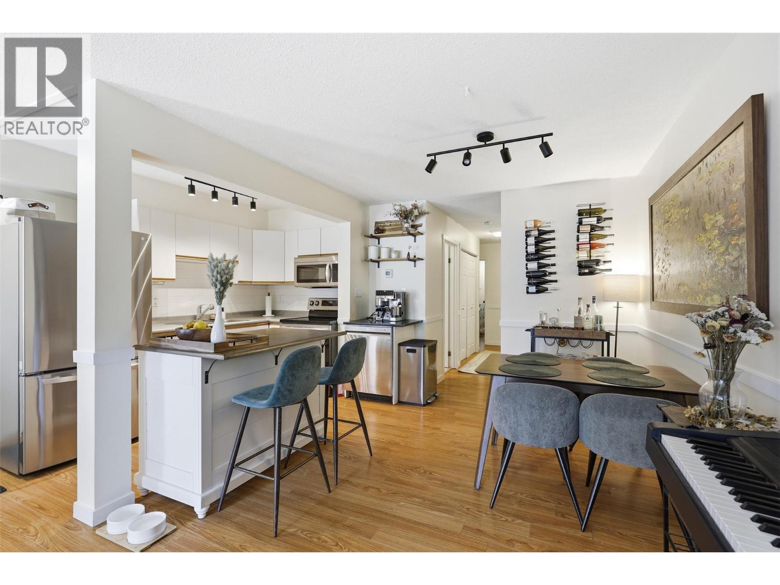 #60 1435 Summit Drive - 11