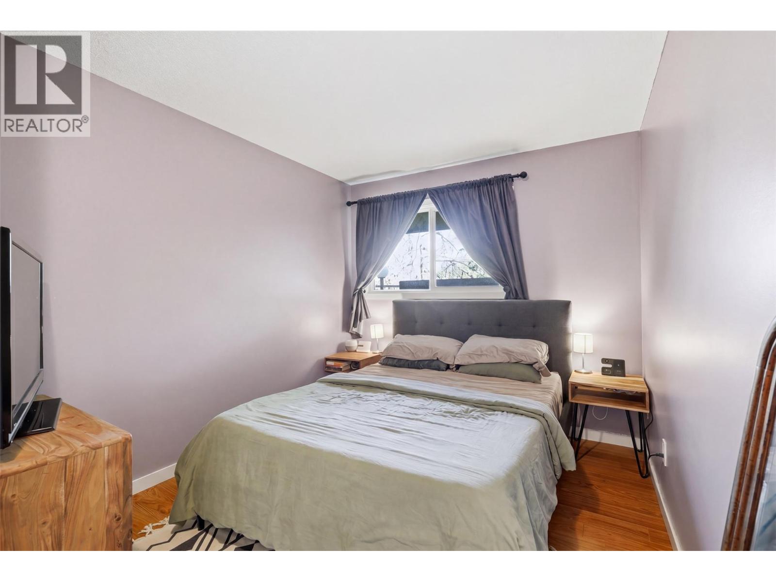 #60 1435 Summit Drive - 22