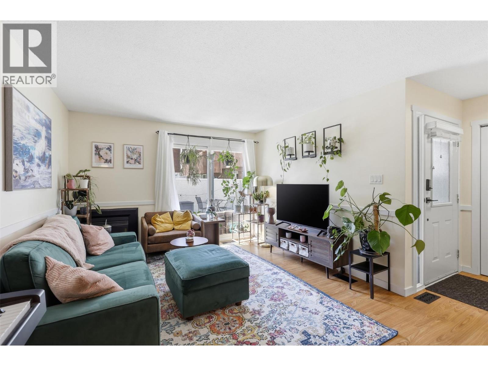#60 1435 Summit Drive - 9