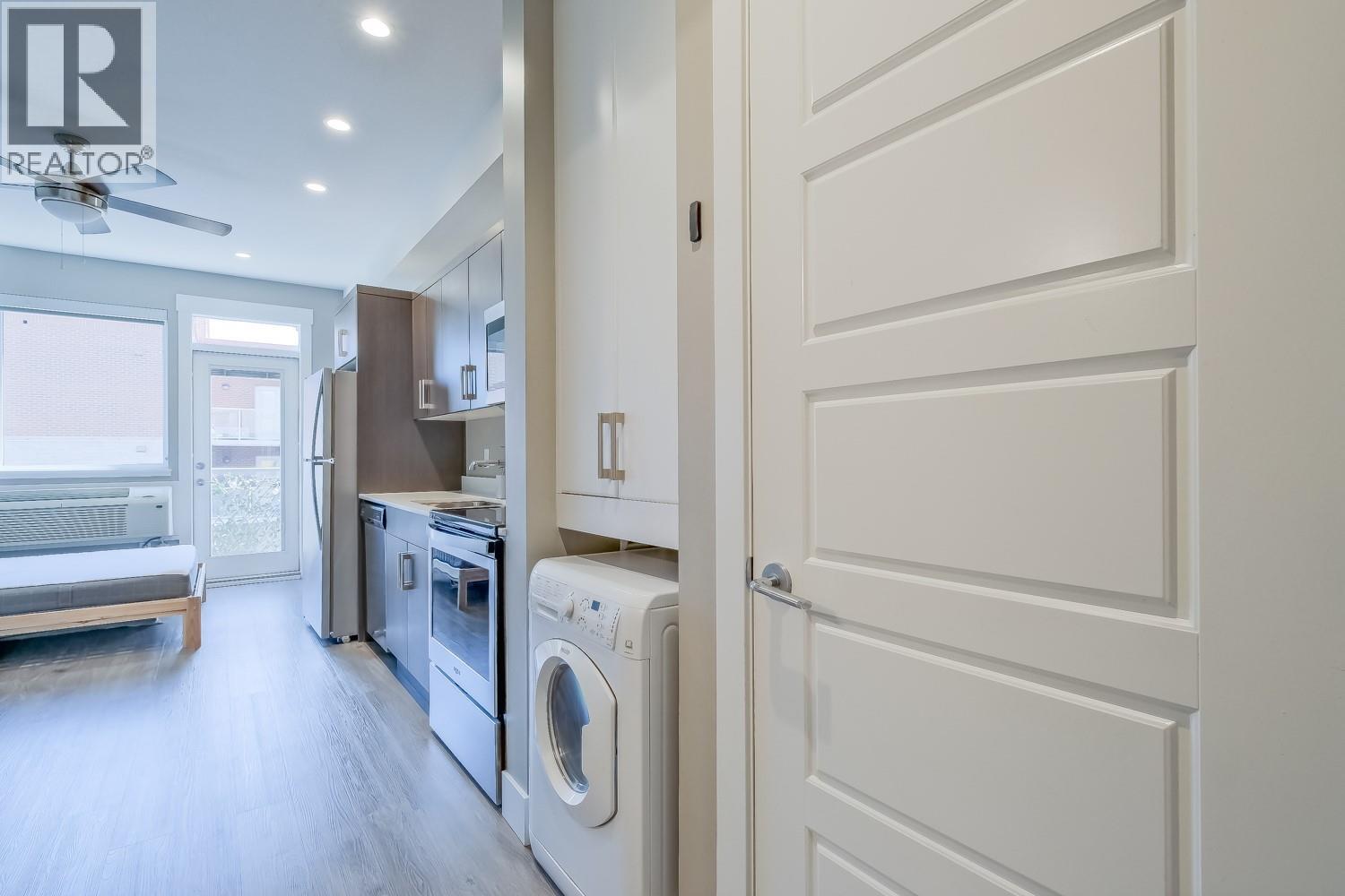 614 925 Leon Avenue, Kelowna