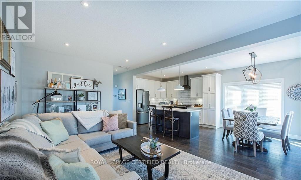 940 REEVES AVENUE - 17
