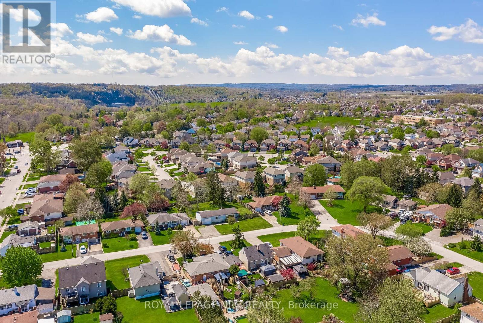 60 VALLEY ROAD - 47