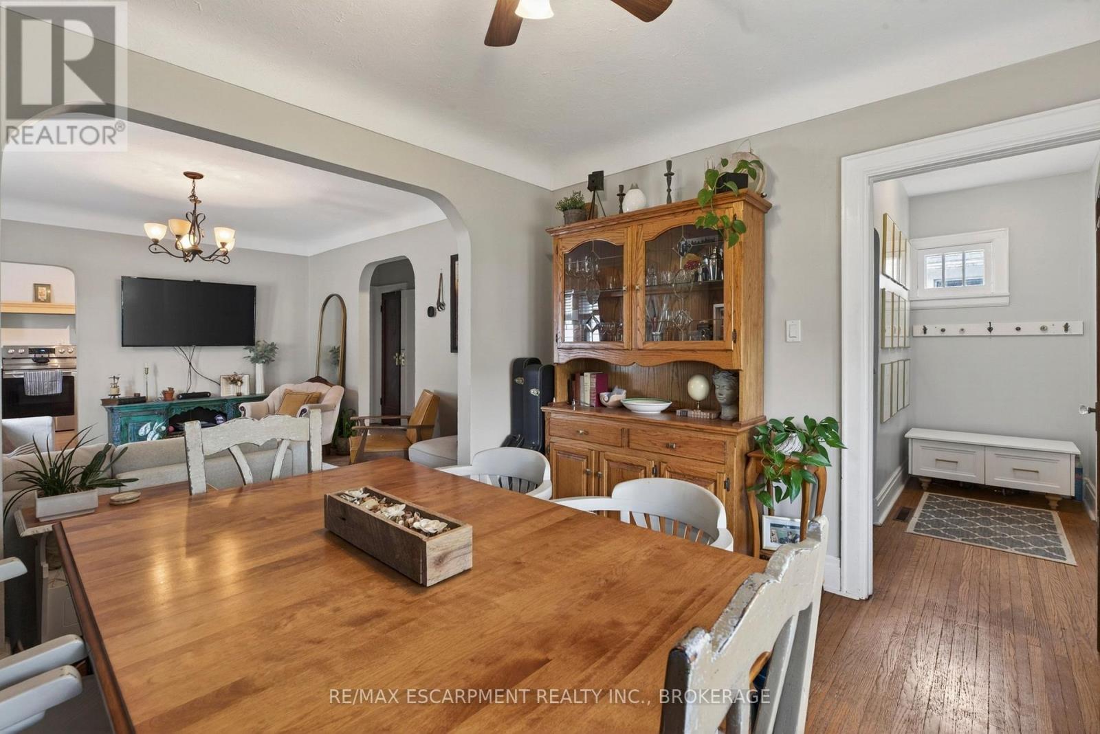 206 YORK STREET - 11