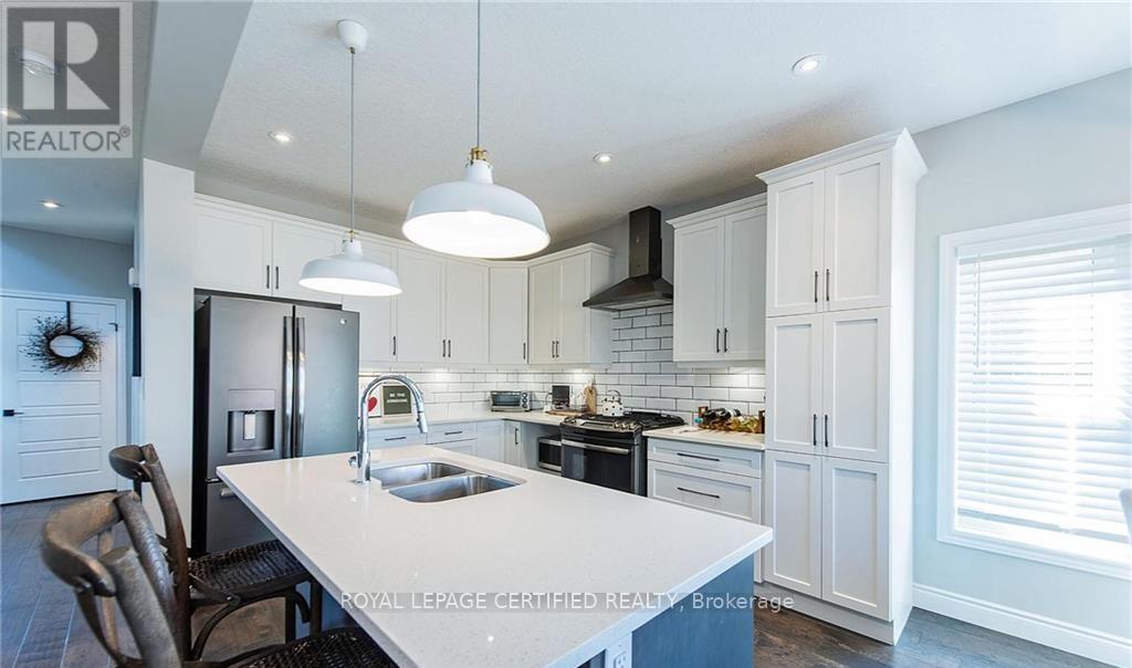 940 REEVES AVENUE - 10