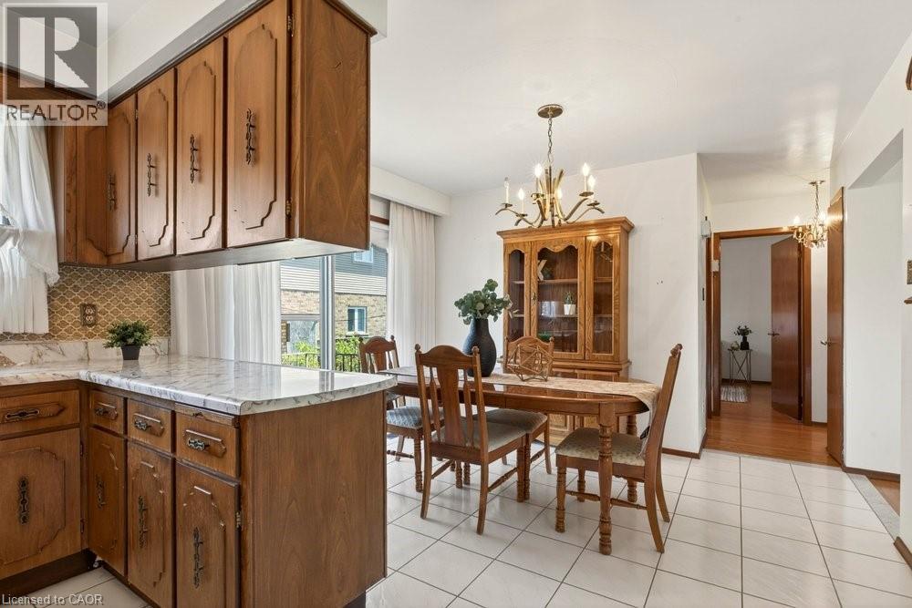 381 RED OAK Avenue, Stoney Creek, Ontario, L8E2C5 — Photo 9