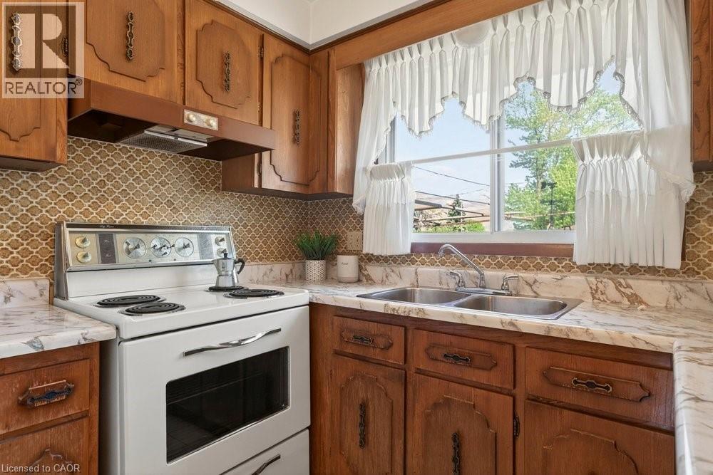 381 RED OAK Avenue, Stoney Creek, Ontario, L8E2C5 — Photo 28