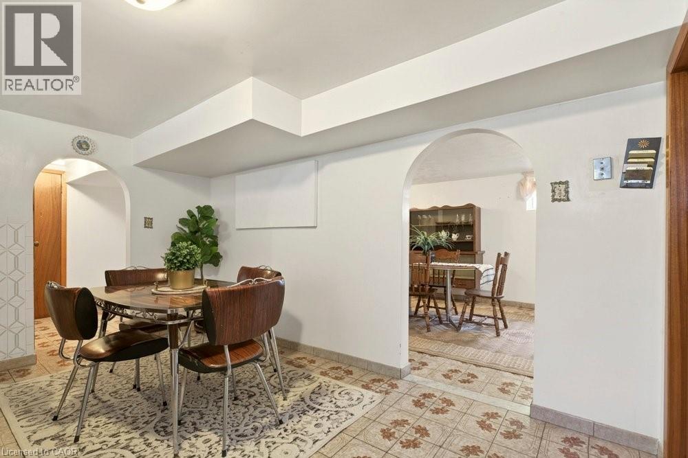 381 RED OAK Avenue, Stoney Creek, Ontario, L8E2C5 — Photo 32