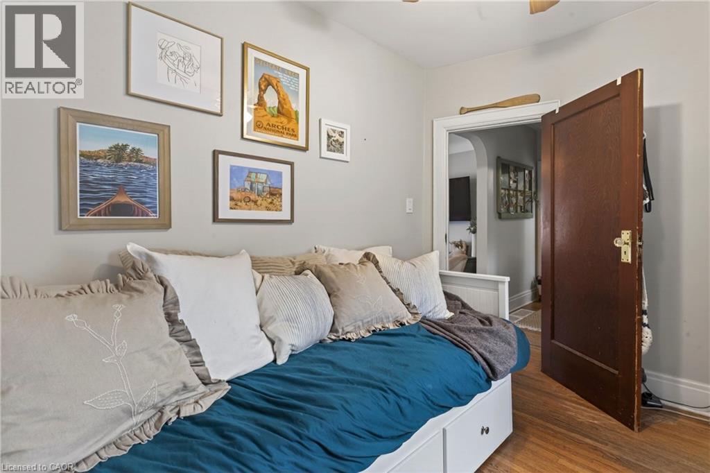 206 YORK Street - 36
