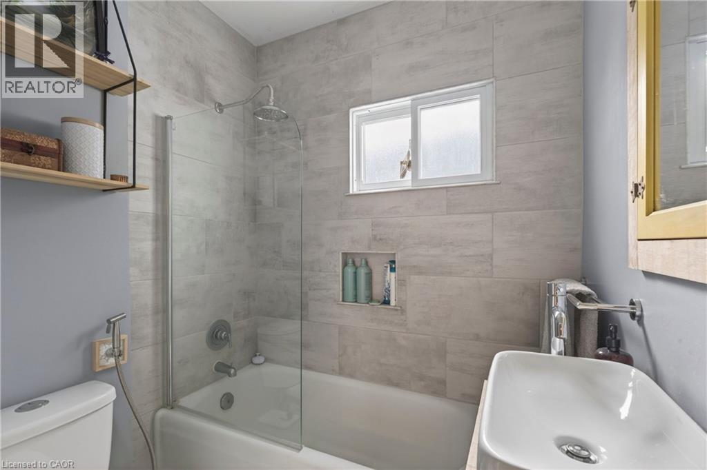 206 YORK Street - 39