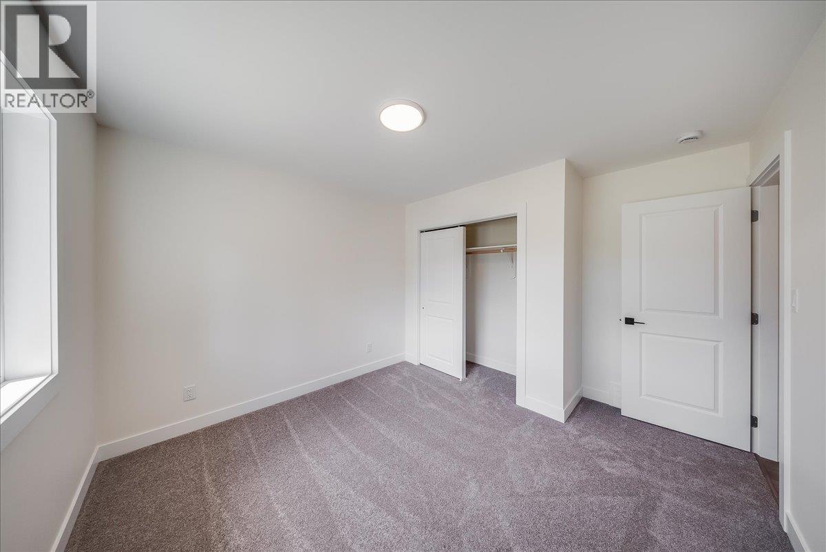 2808 1st Avenue, Castlegar