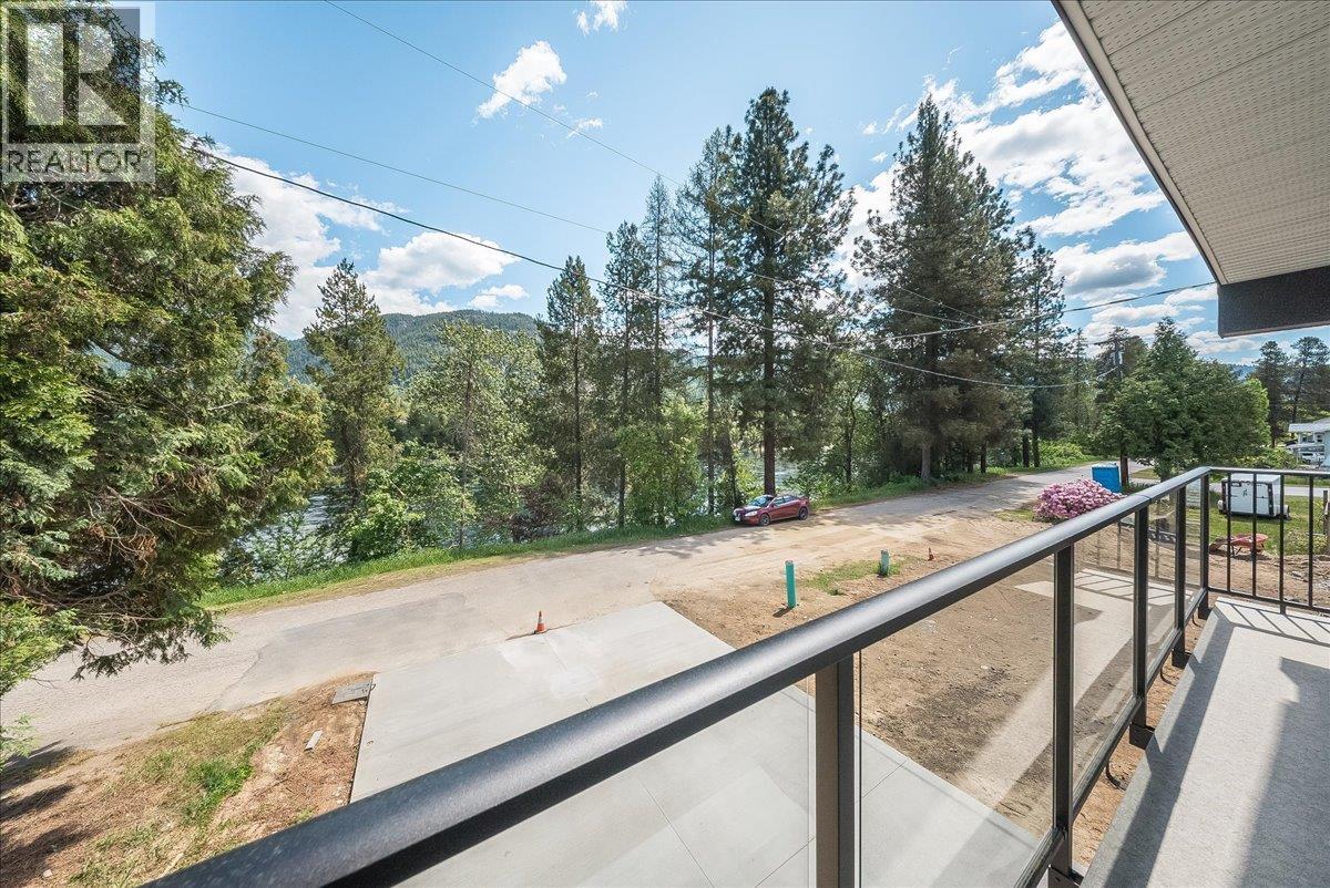 2808 1st Avenue, Castlegar