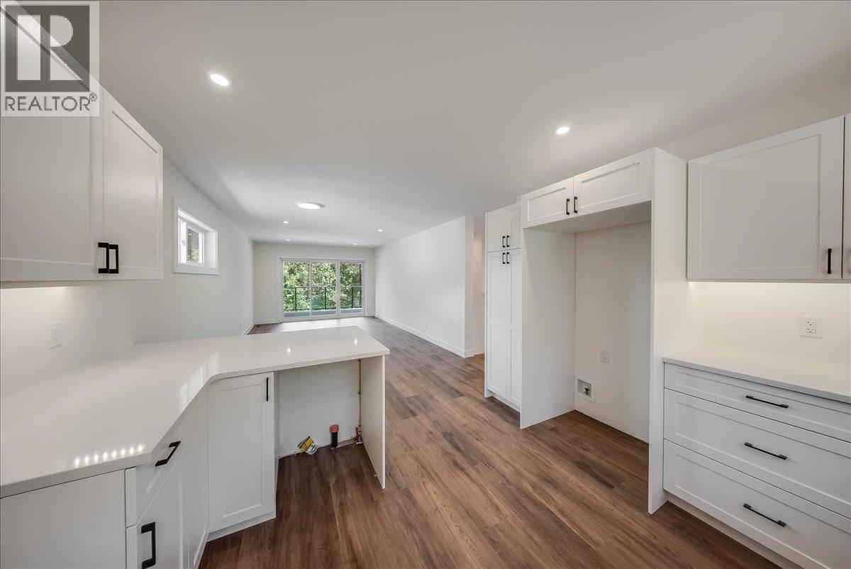 2808 1st Avenue, Castlegar