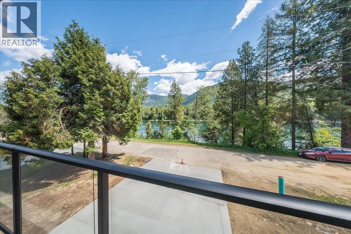 2808 1st Avenue, Castlegar