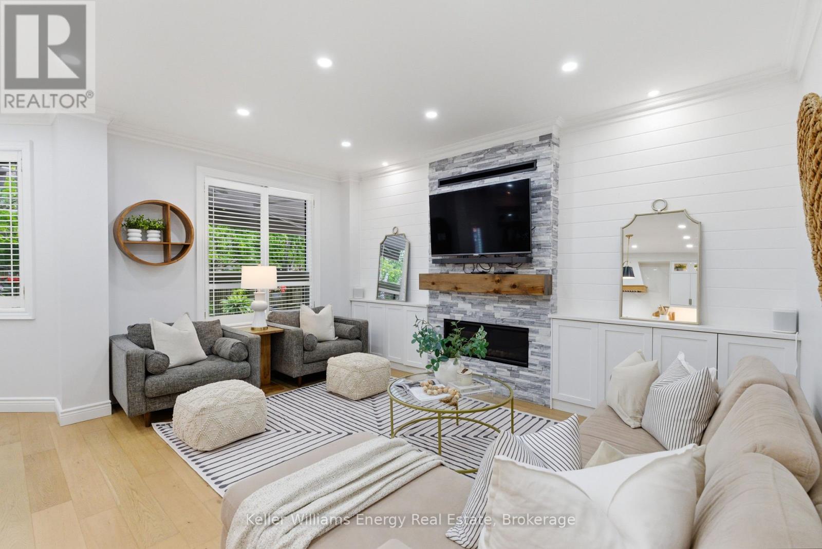 2019 ERIN GATE BOULEVARD - 13