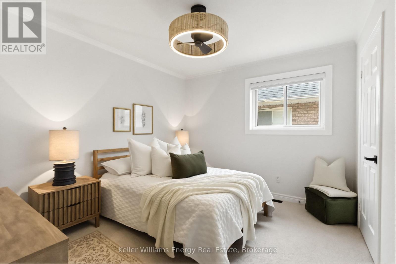 2019 ERIN GATE BOULEVARD - 17