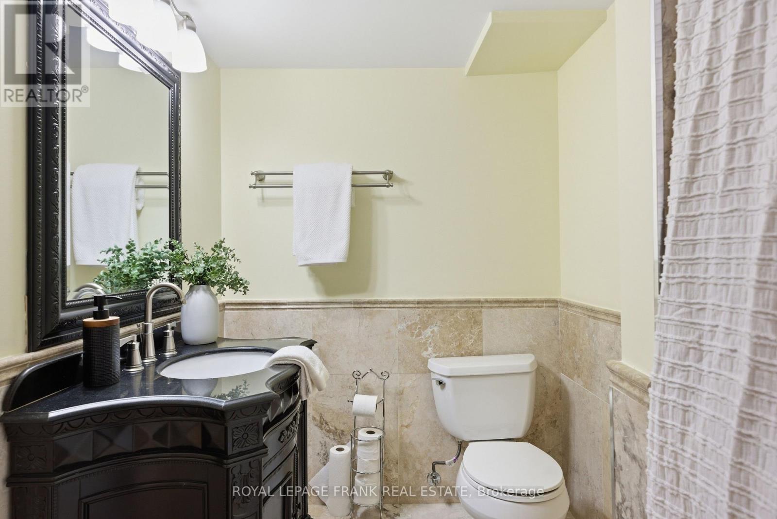 102 TELFORD STREET - 28