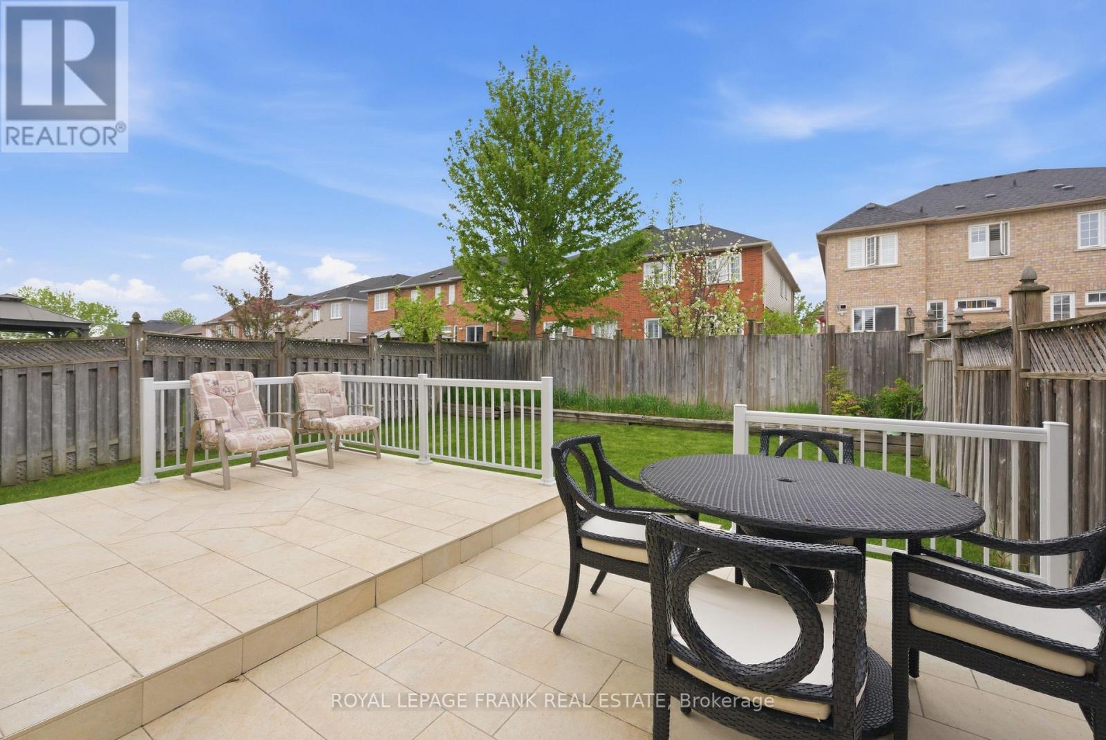 102 TELFORD STREET - 33
