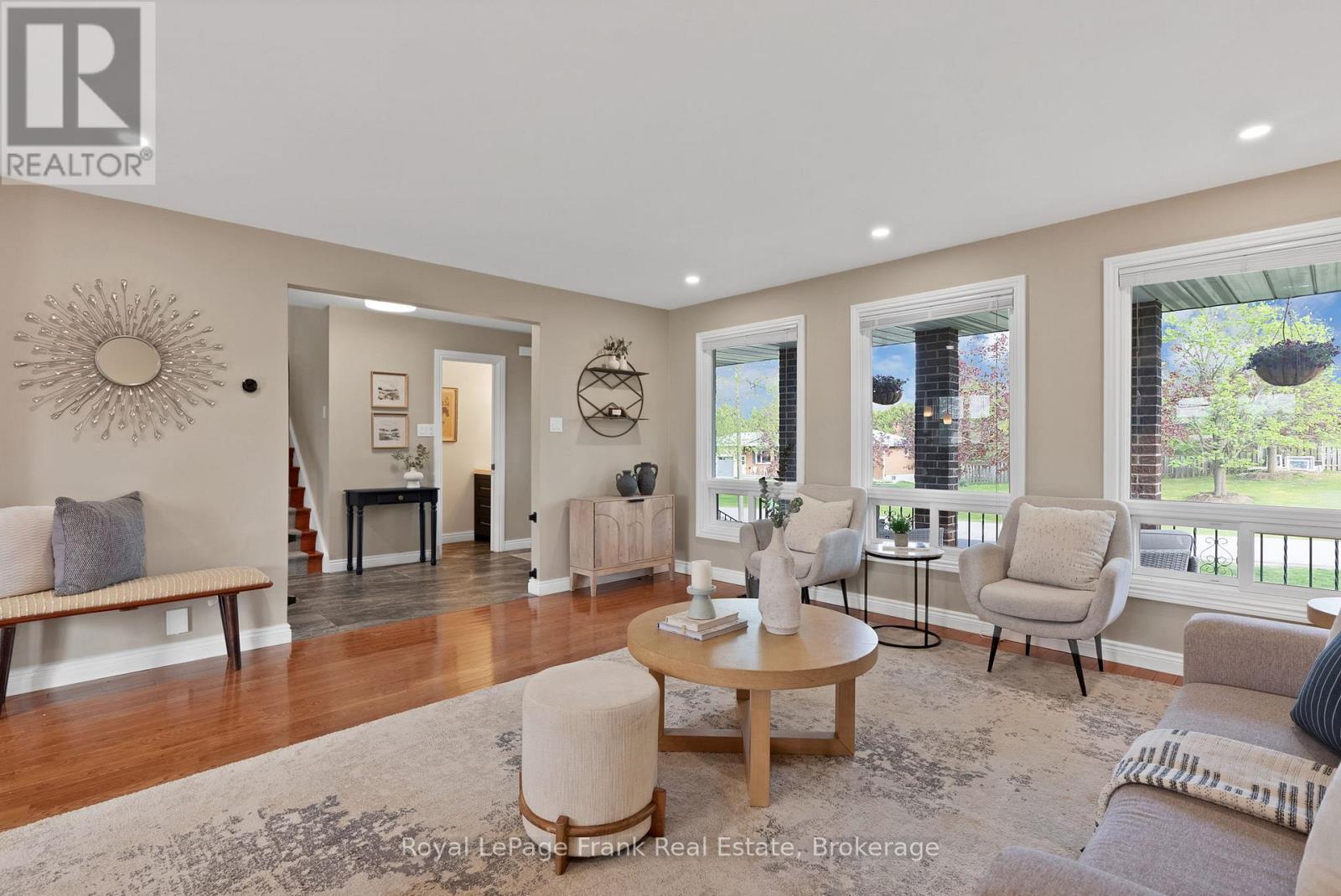 8 GAMRON AVENUE - 15