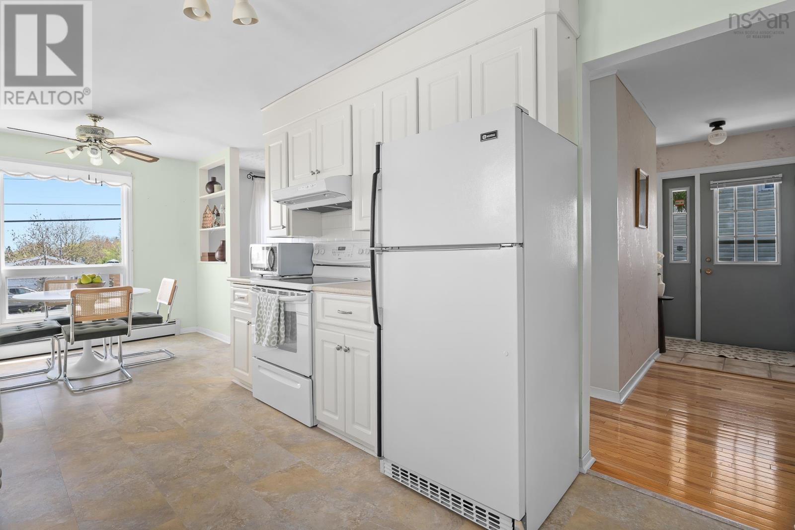 Property 34 of 49 of 249 Poplar Drive