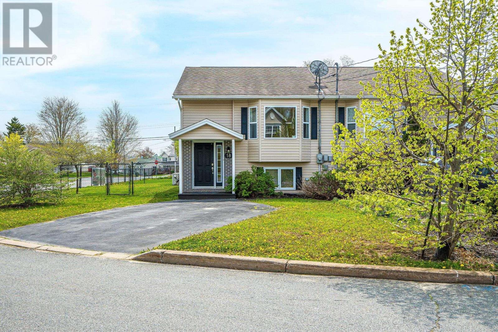 Property photo of 18 Batten Crescent