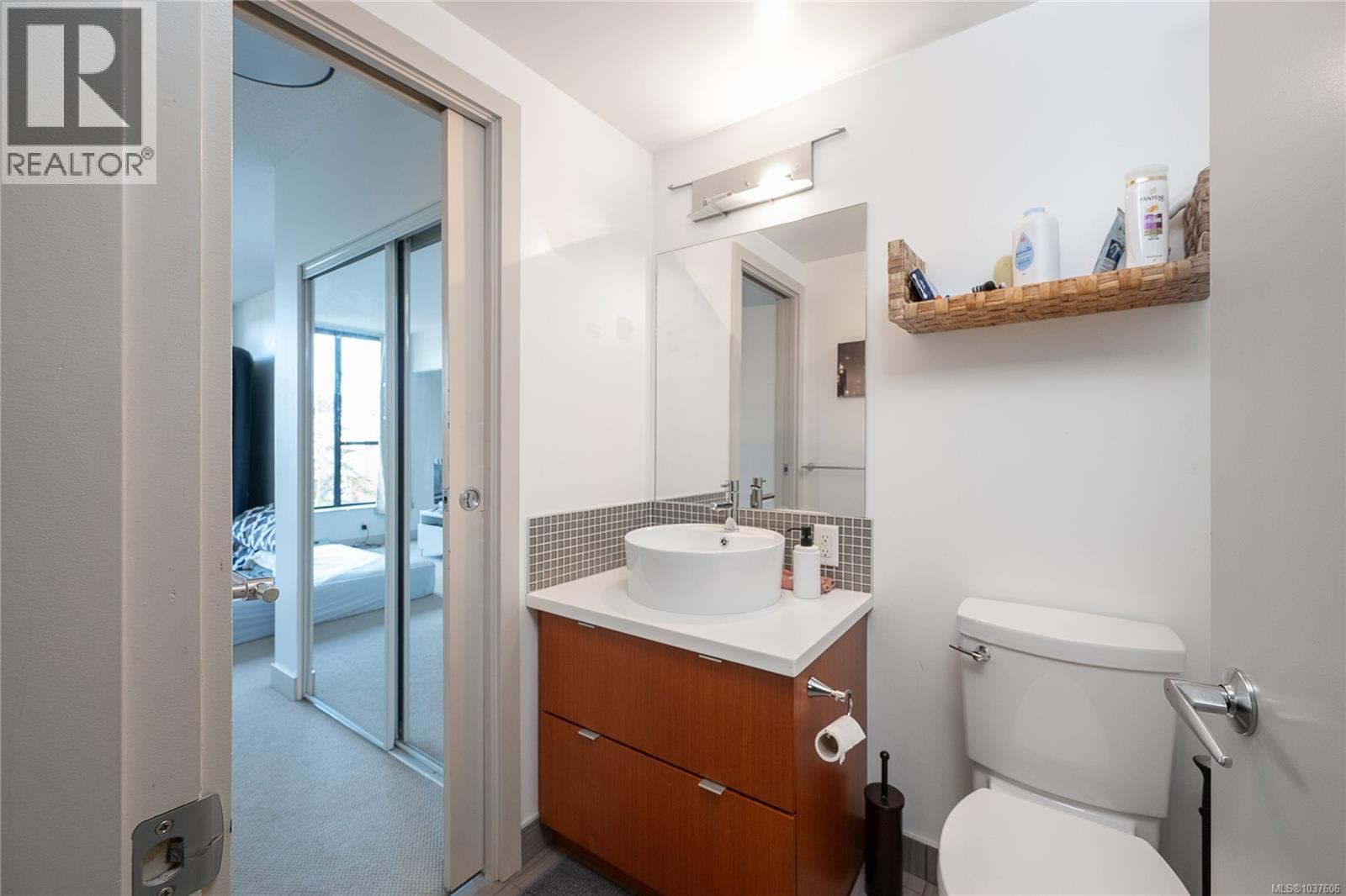 #311 760 Johnson St - 9