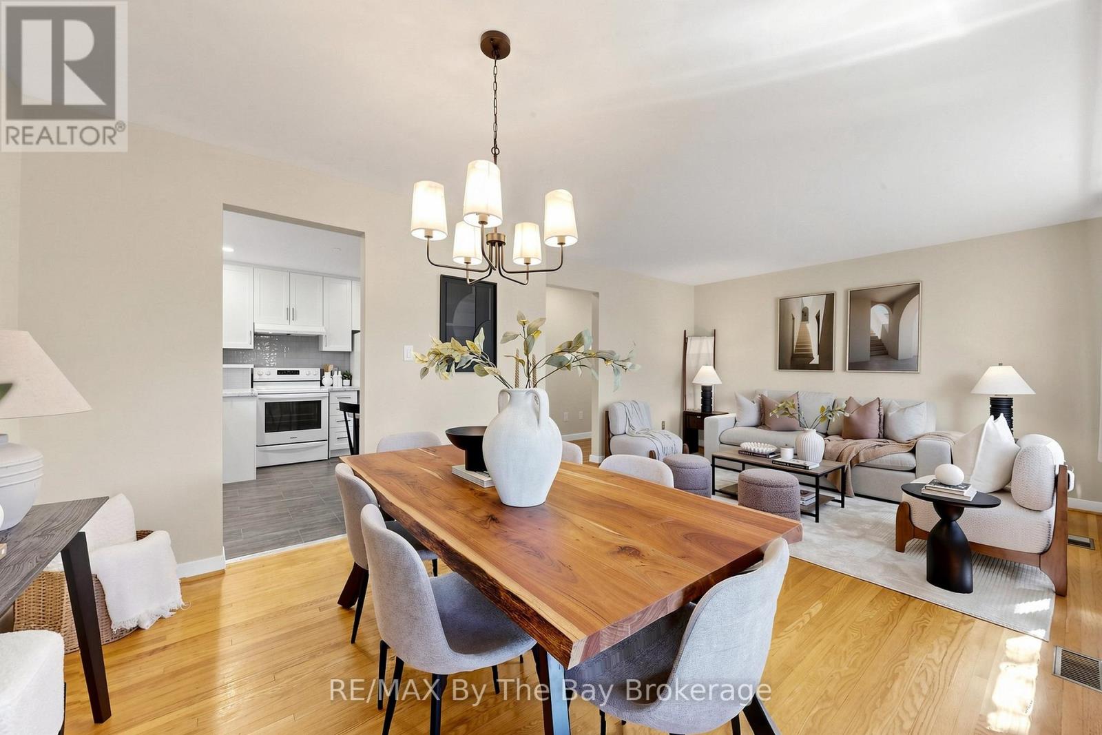 33 ADA CRESCENT - 9