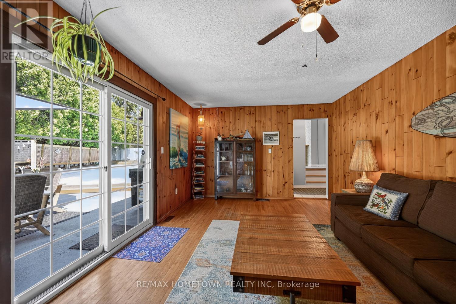 512 LAURIER BOULEVARD - 24