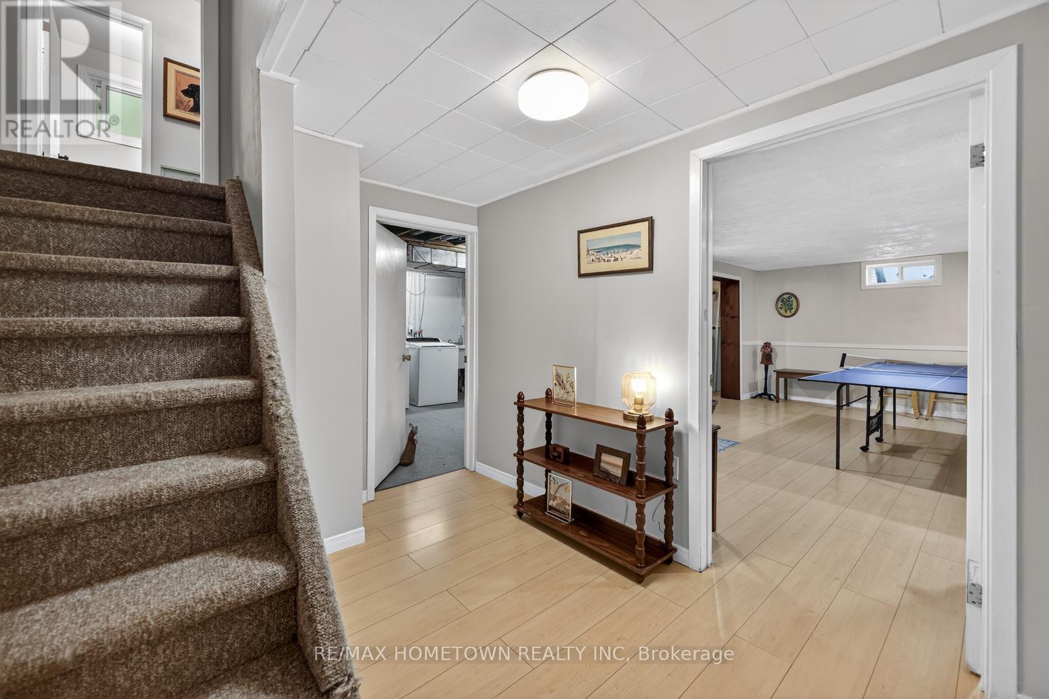 512 LAURIER BOULEVARD - 31