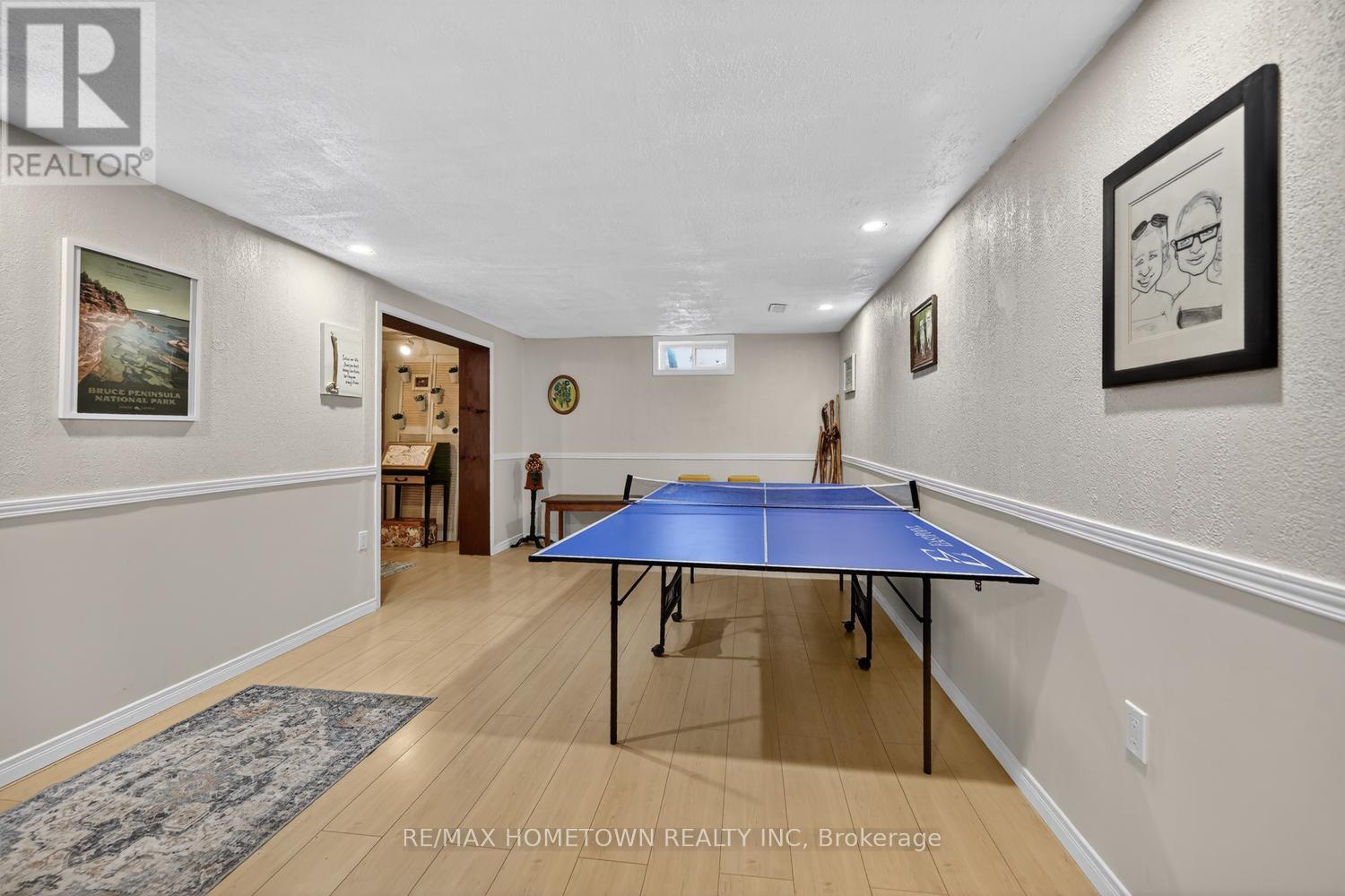 512 LAURIER BOULEVARD - 33