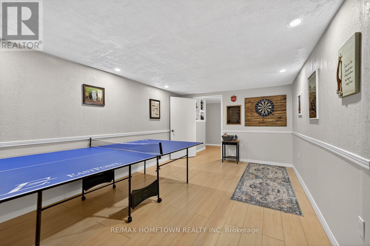 512 LAURIER BOULEVARD - 35