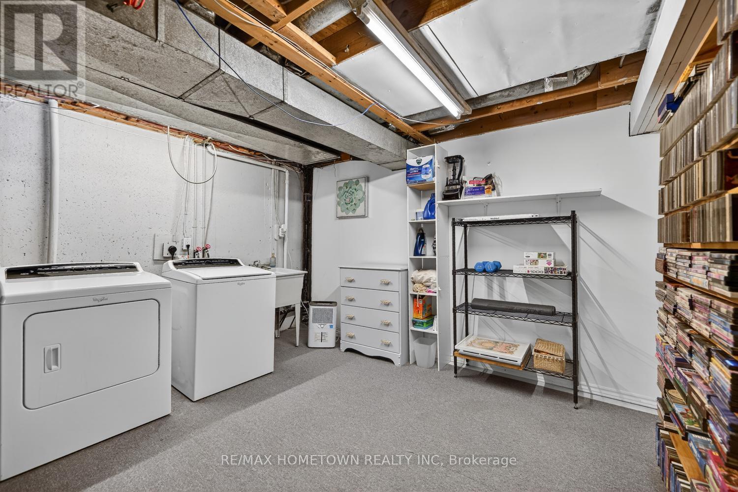 512 LAURIER BOULEVARD - 36