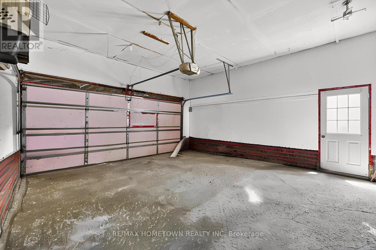 512 LAURIER BOULEVARD - 39