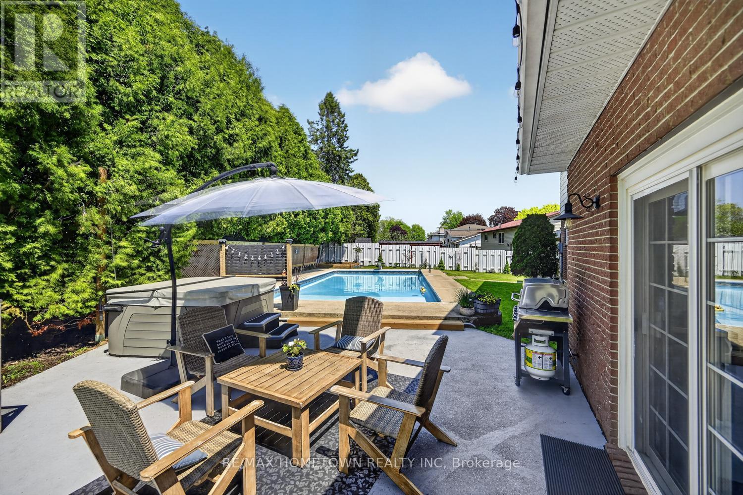 512 LAURIER BOULEVARD - 6