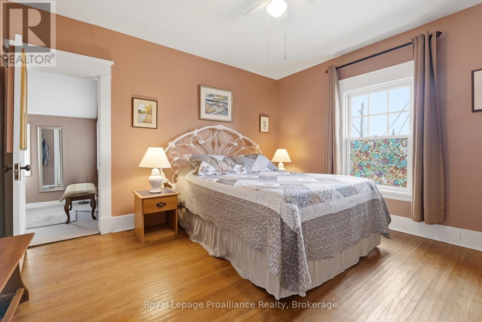 30 CATHARINE STREET - 15
