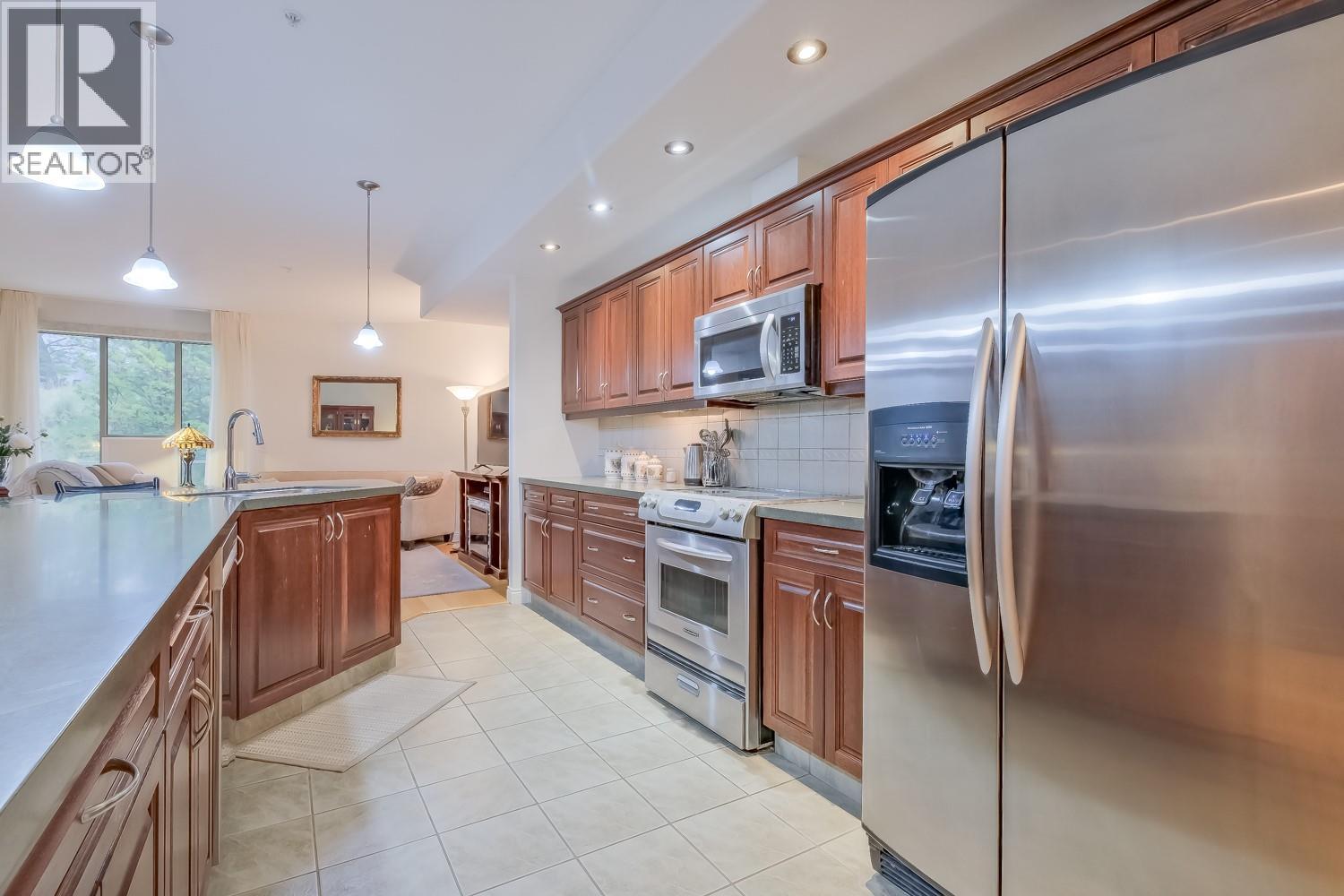 408 250 MARINA Way, Penticton