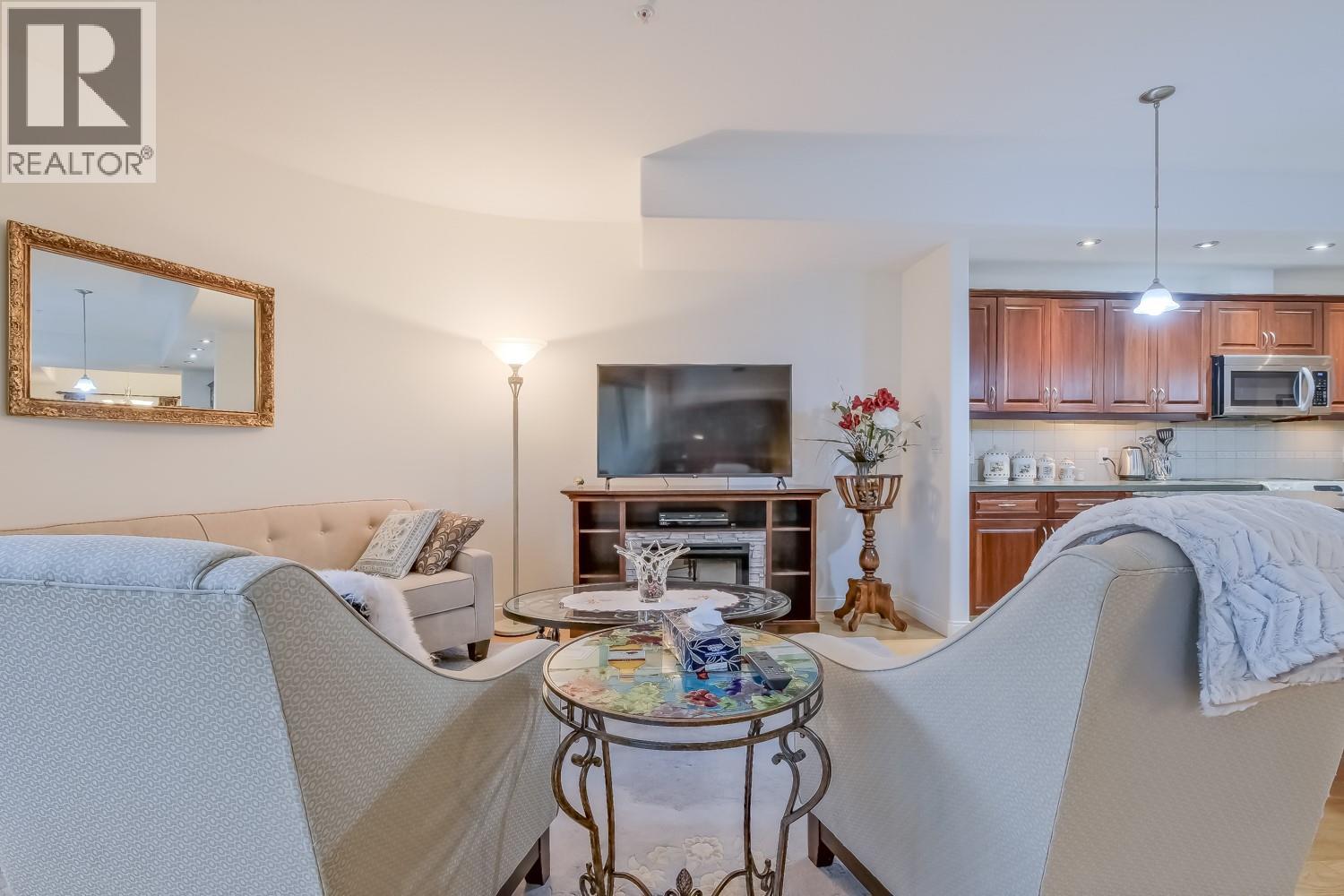 408 250 MARINA Way, Penticton