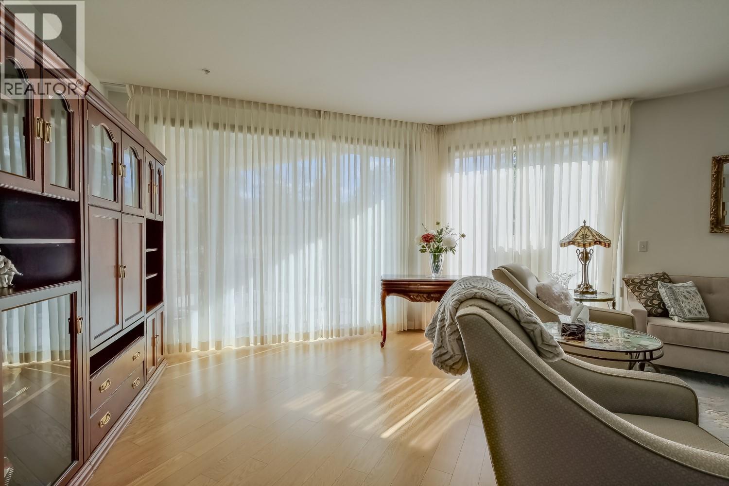 408 250 MARINA Way, Penticton
