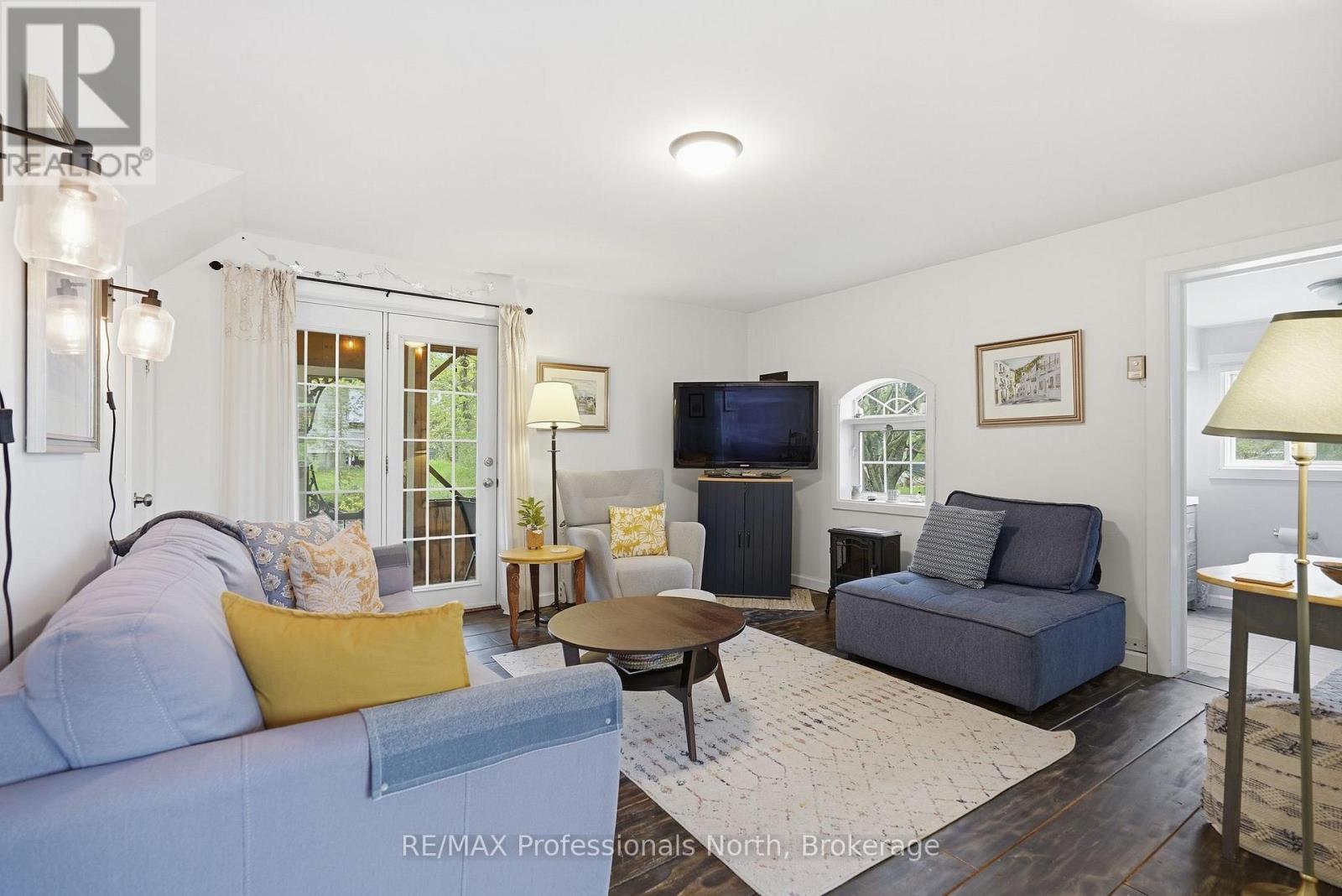 67 YOUNG STREET - 16
