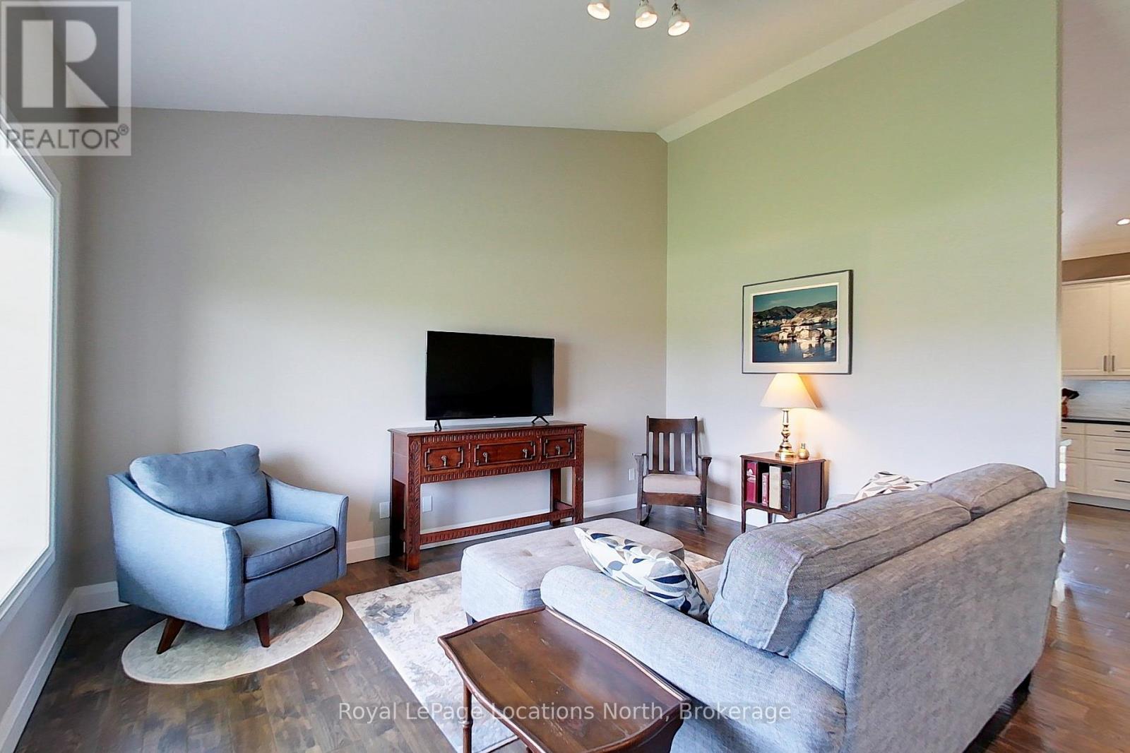 109 ROBERTSON AVENUE - 15