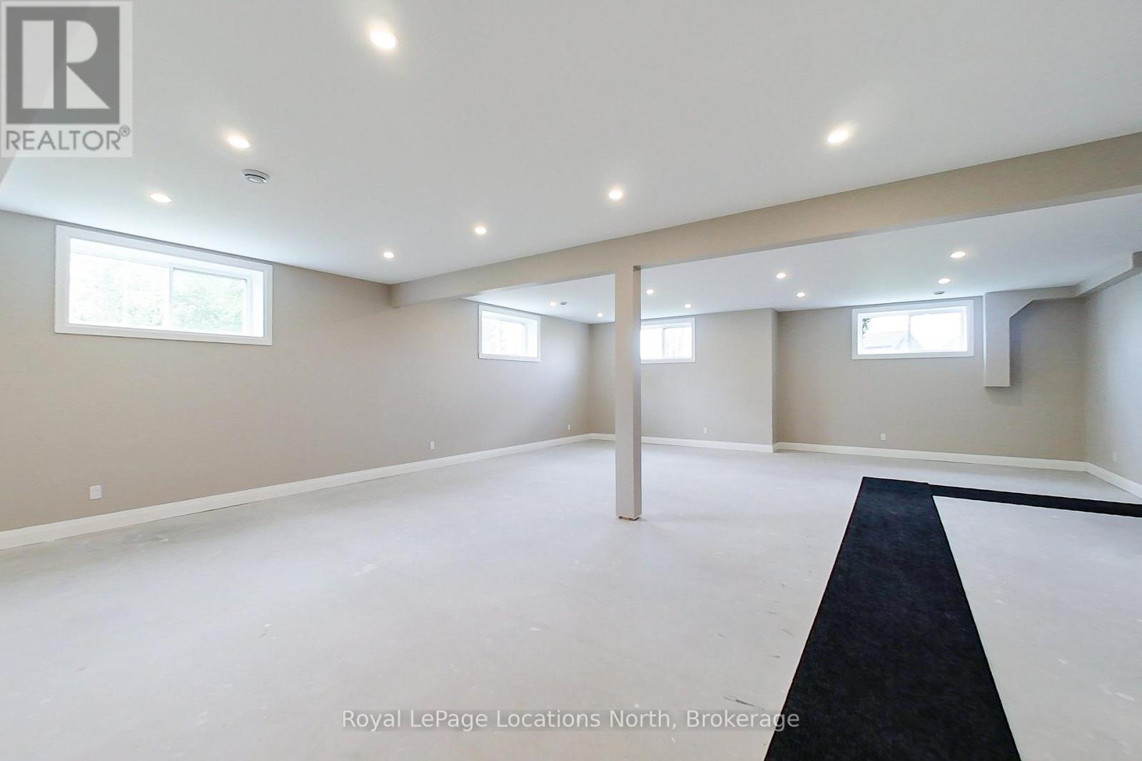 109 ROBERTSON AVENUE - 30