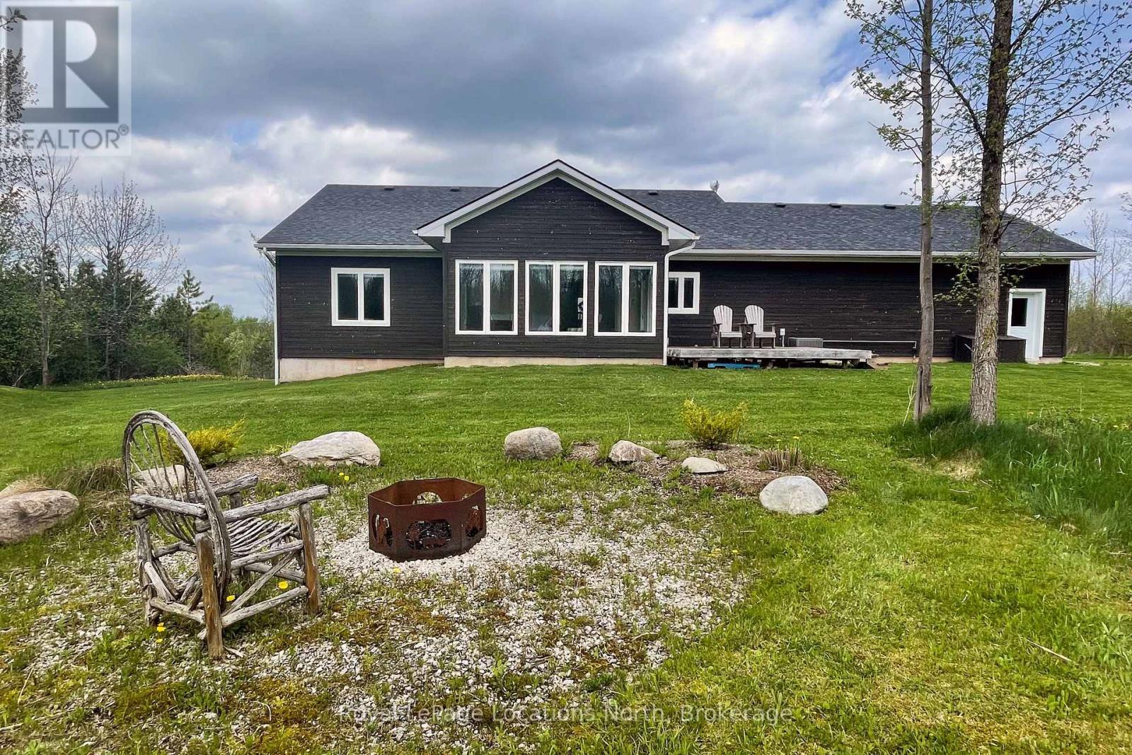 109 ROBERTSON AVENUE - 5