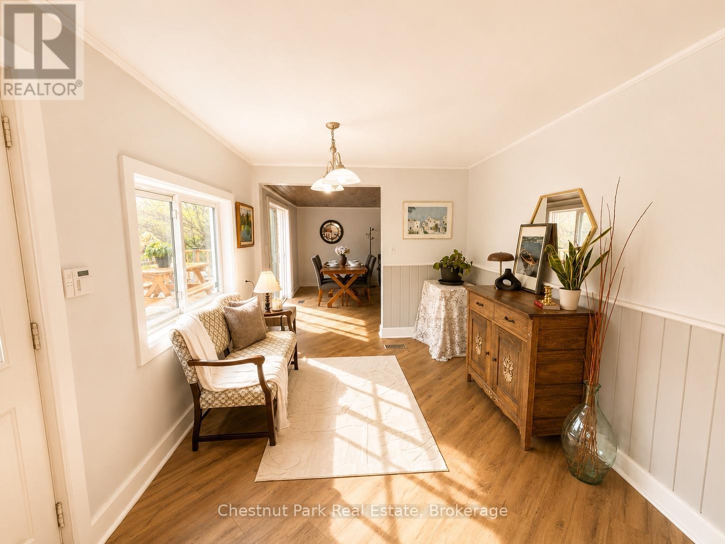 12 FERNDALE ROAD - 11