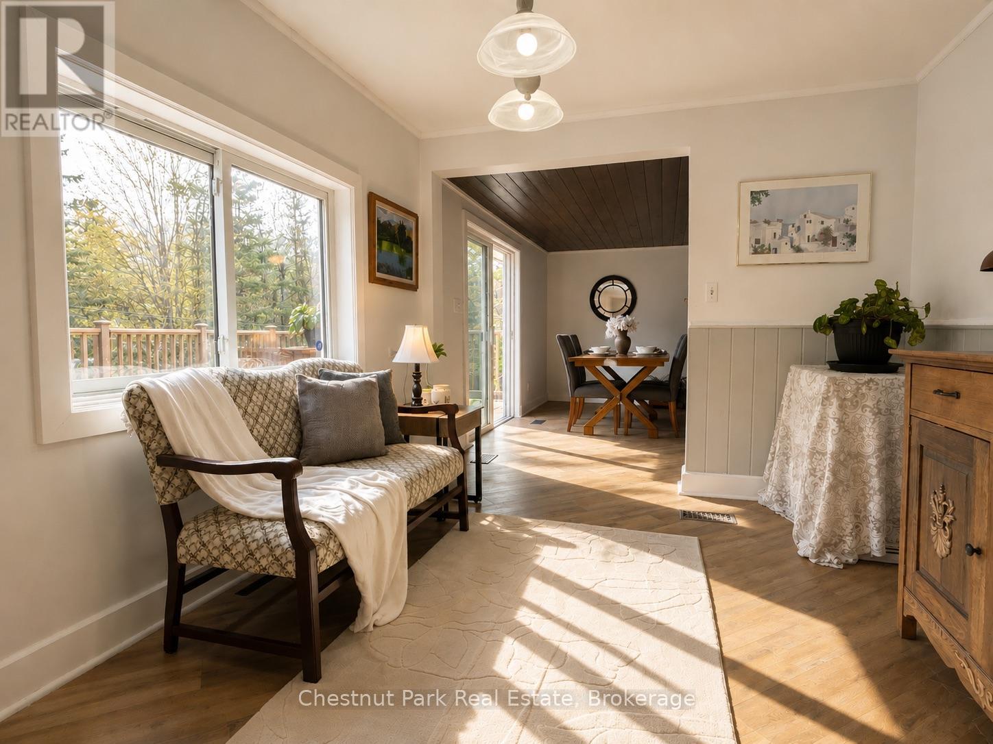 12 FERNDALE ROAD - 15
