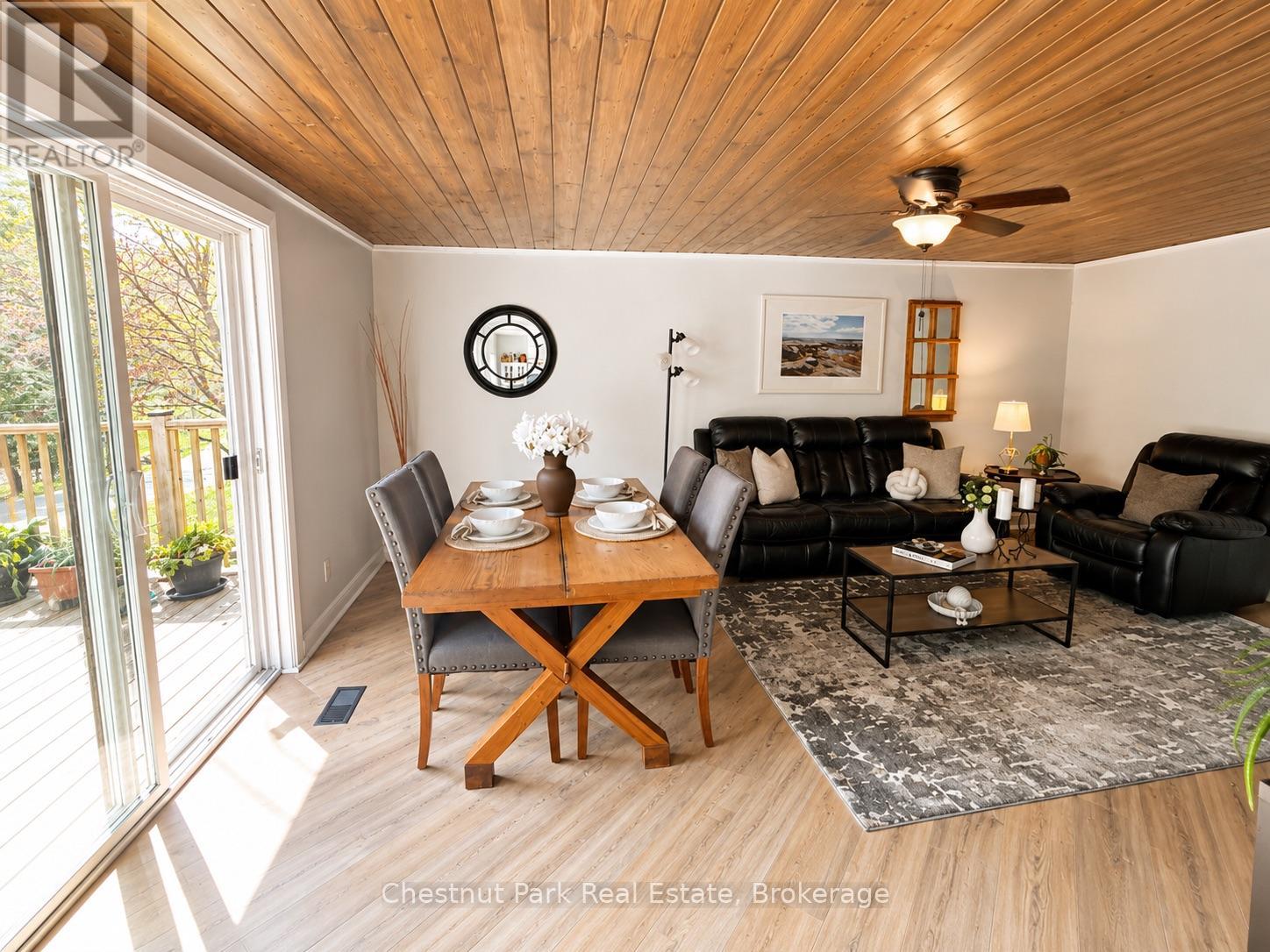 12 FERNDALE ROAD - 18