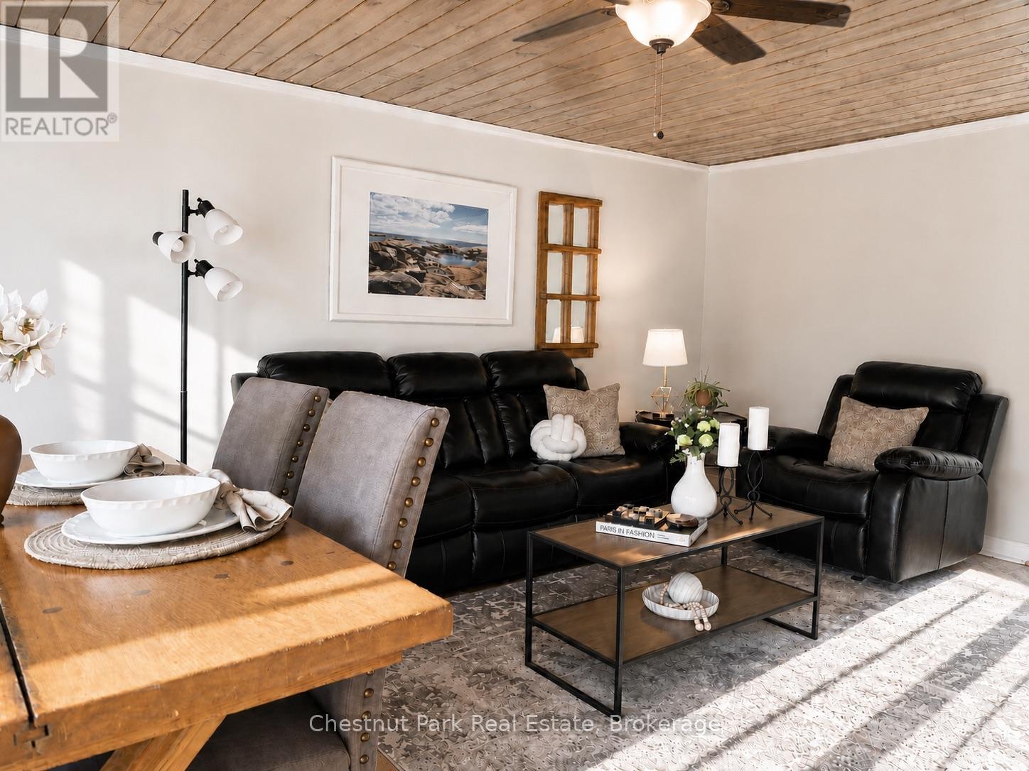 12 FERNDALE ROAD - 23